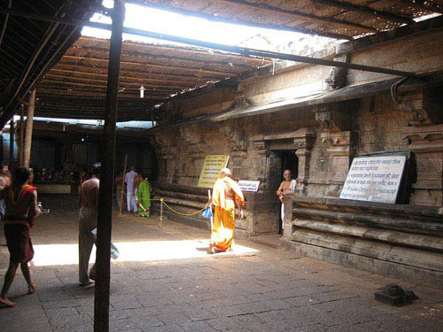 Interior templo Mahabaleshwar