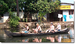 barca por los backwaters en alapuzha