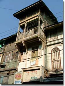 fachada en la parte vieja de nashik