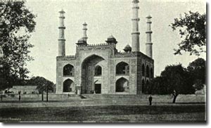 tumba de Akbar el Grande