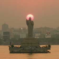 estatua de buda en Hyderabad