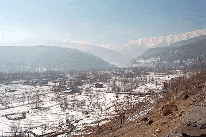 valle de cachemira en invierno