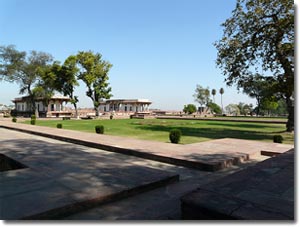 Pabellones del jardín Ram Bagh