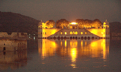 Palacio Jal Mahal de noche