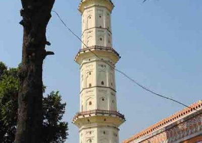 Minarete Iswari Minar de Jaipur